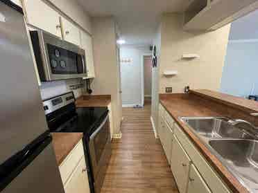2 BR in Austin