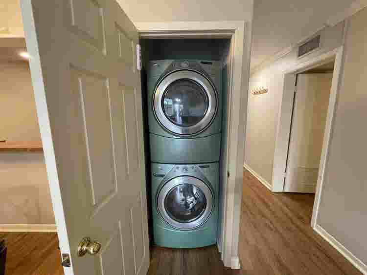 2 BR in Austin