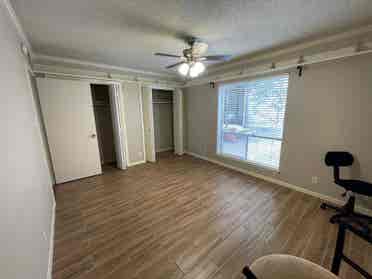 2 BR in Austin