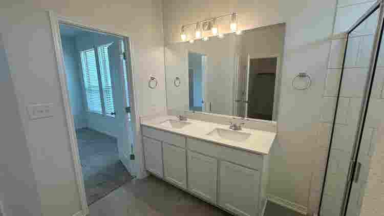 3 BR in Pflugerville