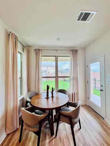 3 BR in Pflugerville