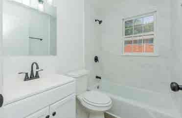 2 BR in Greensboro