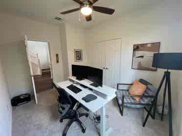 4 BR in Del Valle