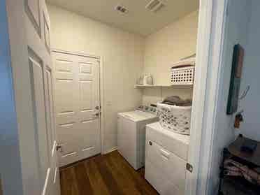 4 BR in Del Valle