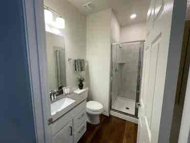 4 BR in Del Valle