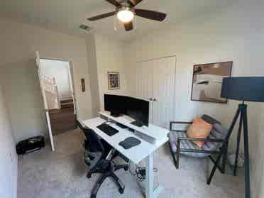 4 BR in Del Valle