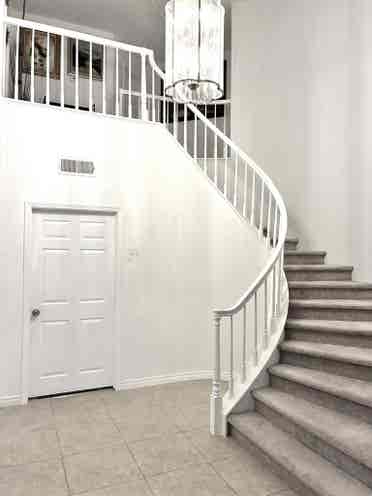 PRIVATE UPSTAIRS SUITE IN TEMECULA