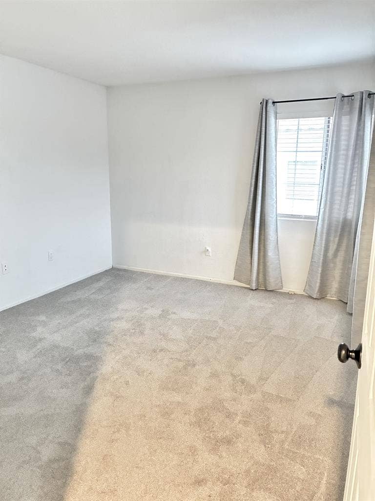 PRIVATE UPSTAIRS SUITE IN TEMECULA