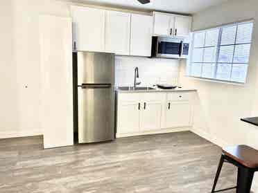 PRIVATE UPSTAIRS SUITE IN TEMECULA