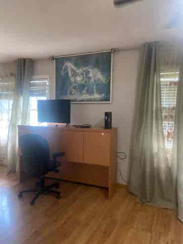 4 BR in Riverdale