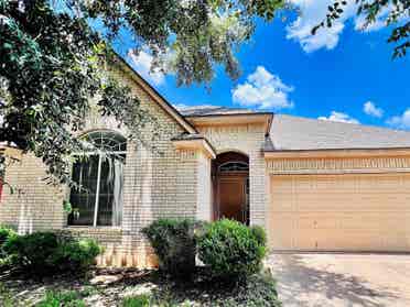 3 BR in Austin