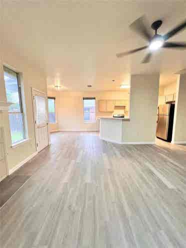 3 BR in Austin
