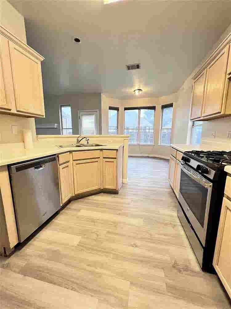 3 BR in Austin
