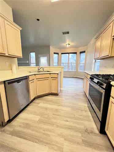 3 BR in Austin