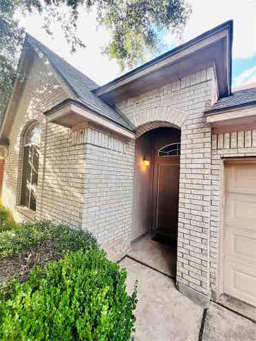 3 BR in Austin