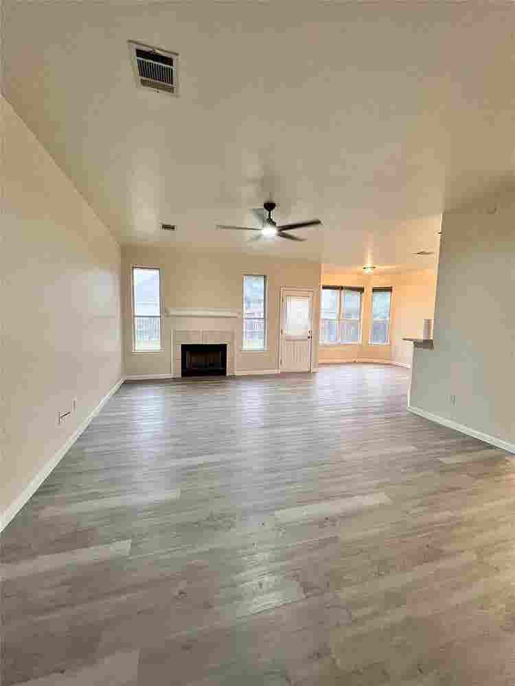 3 BR in Austin
