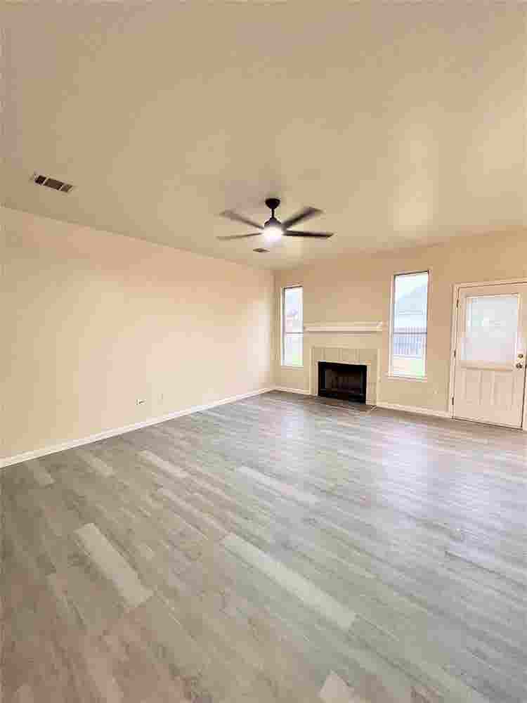 3 BR in Austin