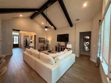 4 BR in Leander