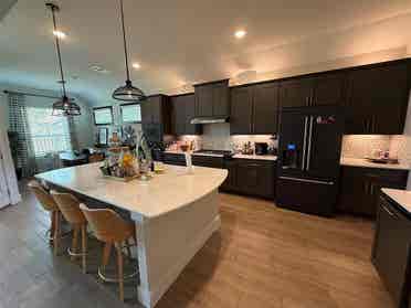 4 BR in Leander