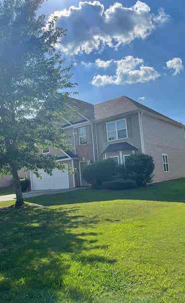 4 BR in Fairburn