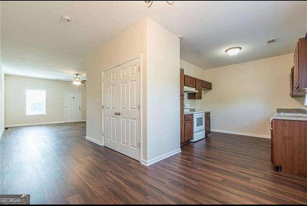 4 BR in Tucker