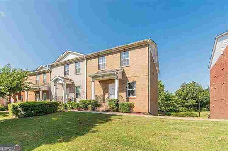 4 BR in Tucker
