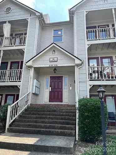2 BR in Charlotte