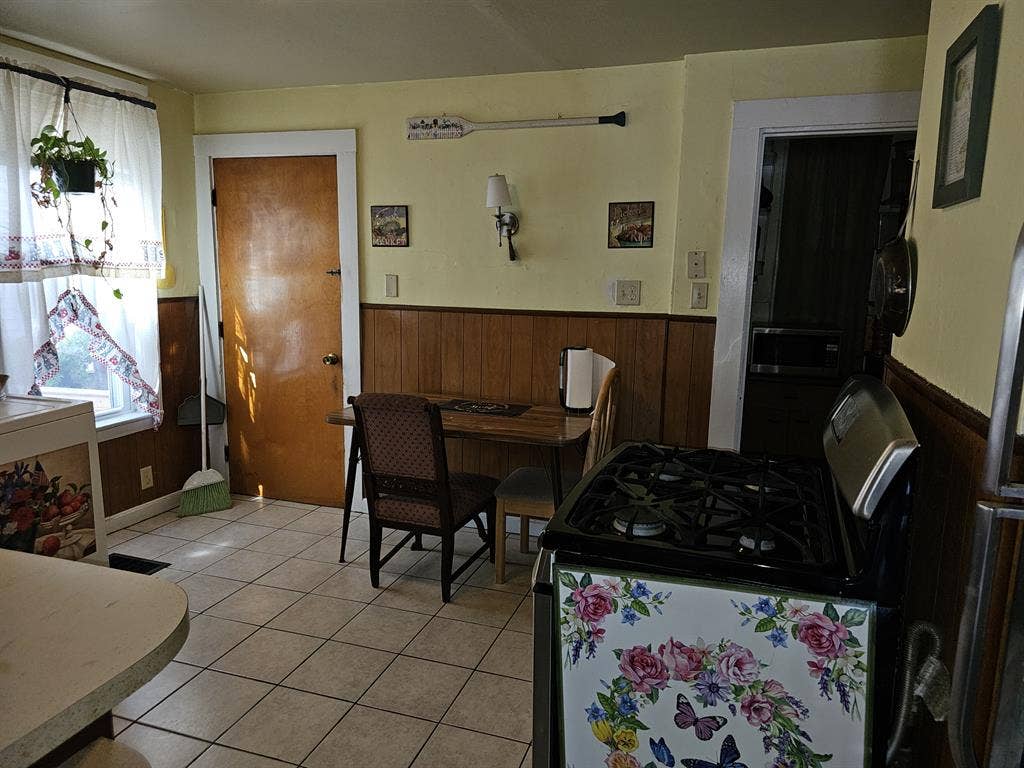 Lower Allston br apt