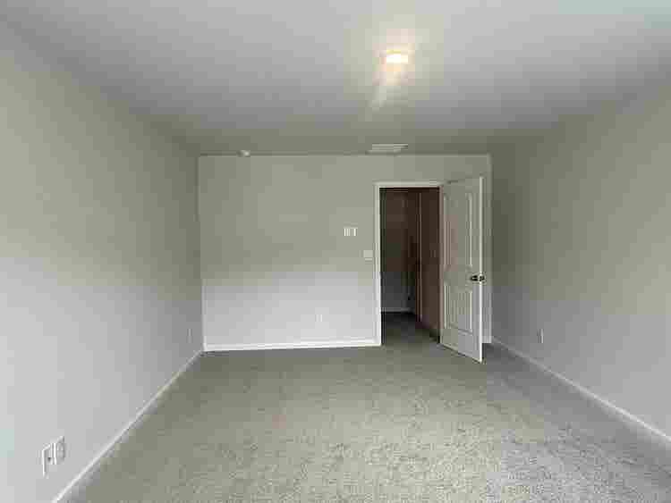 4 BR in Buford