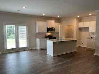 4 BR in Buford