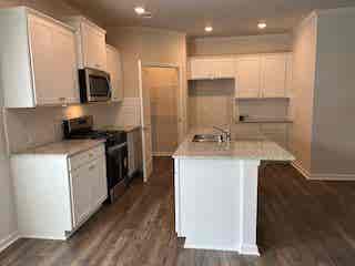 4 BR in Buford