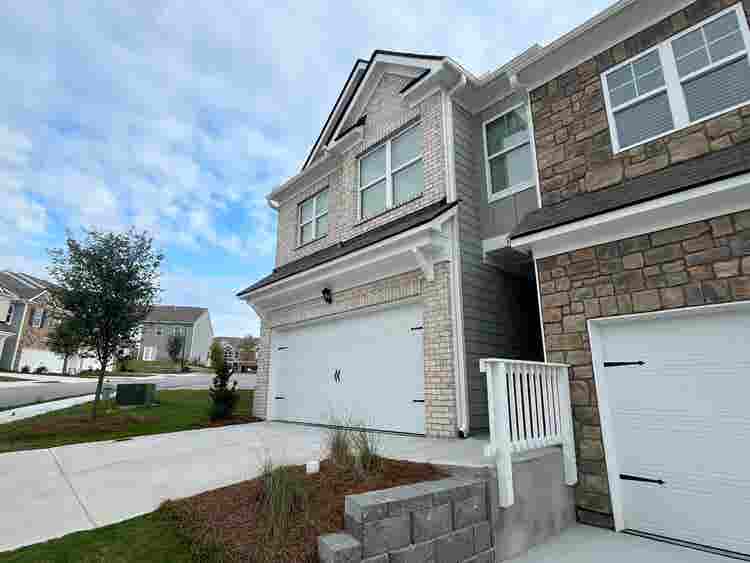 4 BR in Buford