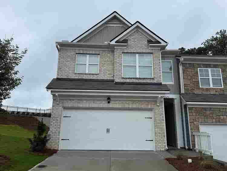 4 BR in Buford