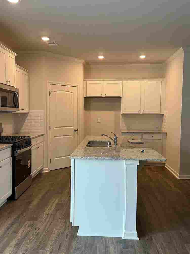 4 BR in Buford