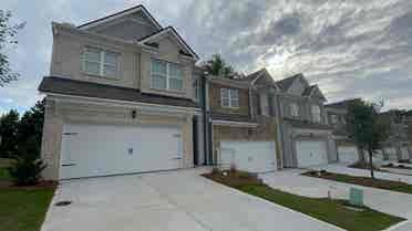 4 BR in Buford