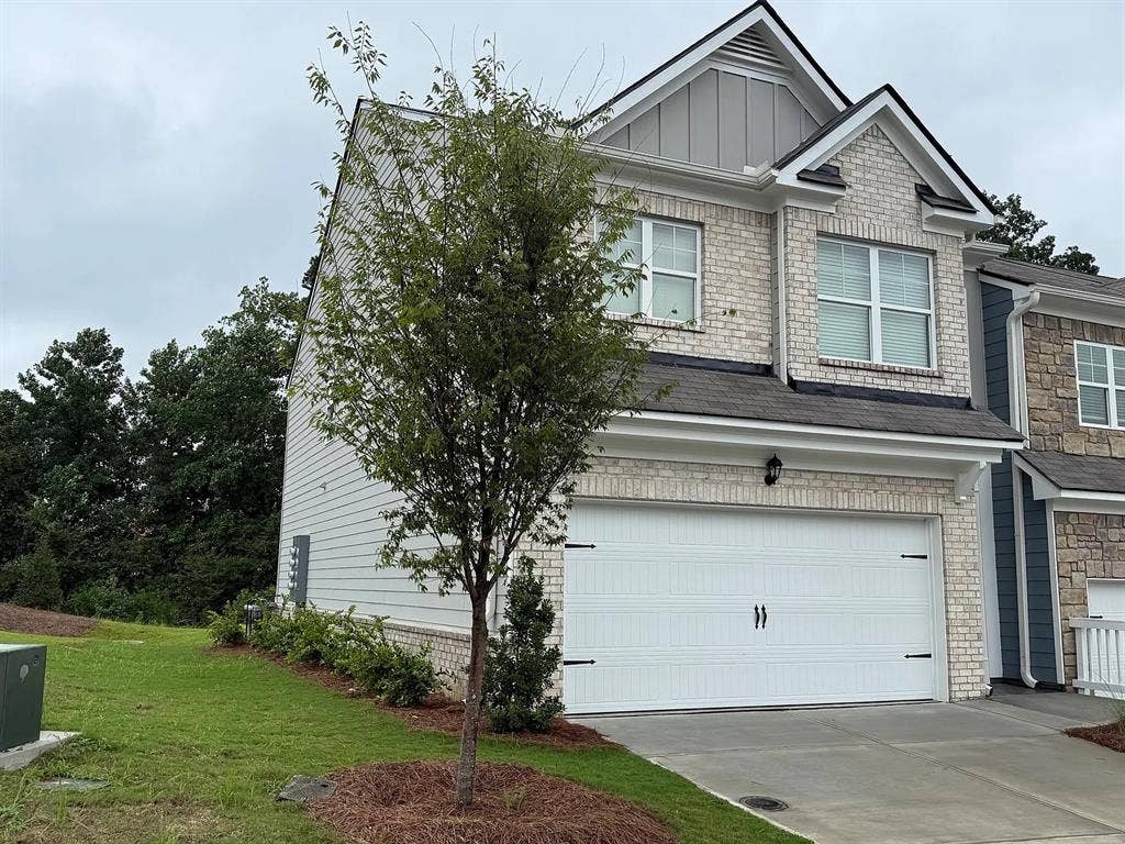4 BR in Buford
