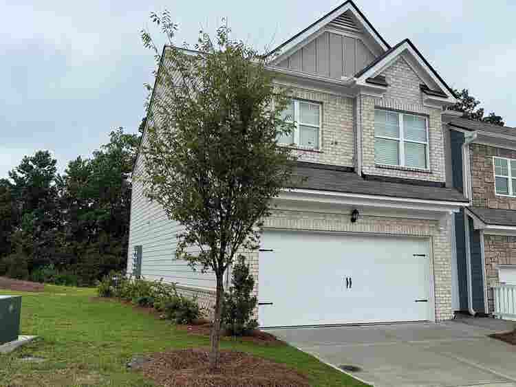 4 BR in Buford