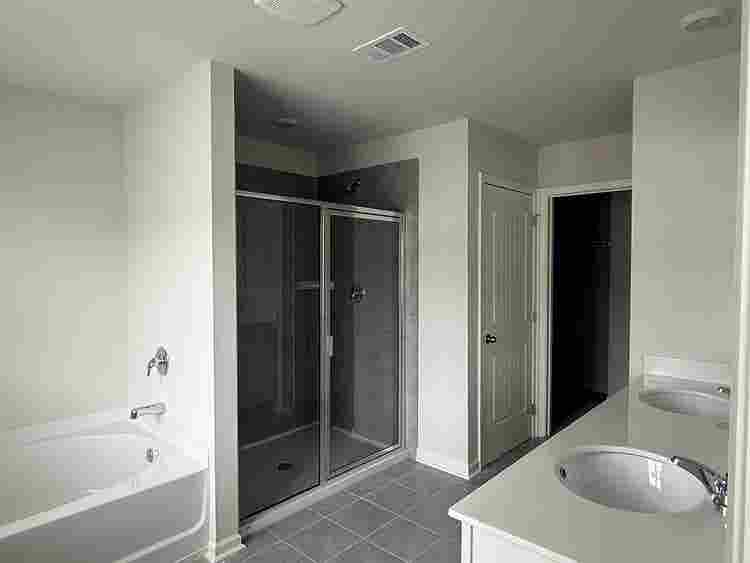 4 BR in Buford