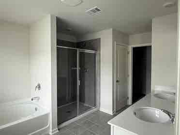 4 BR in Buford