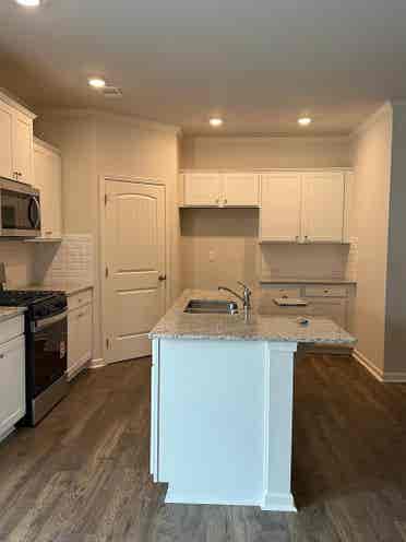 4 BR in Buford