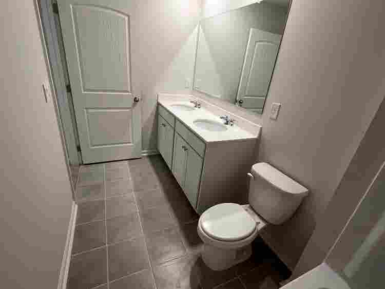 4 BR in Buford