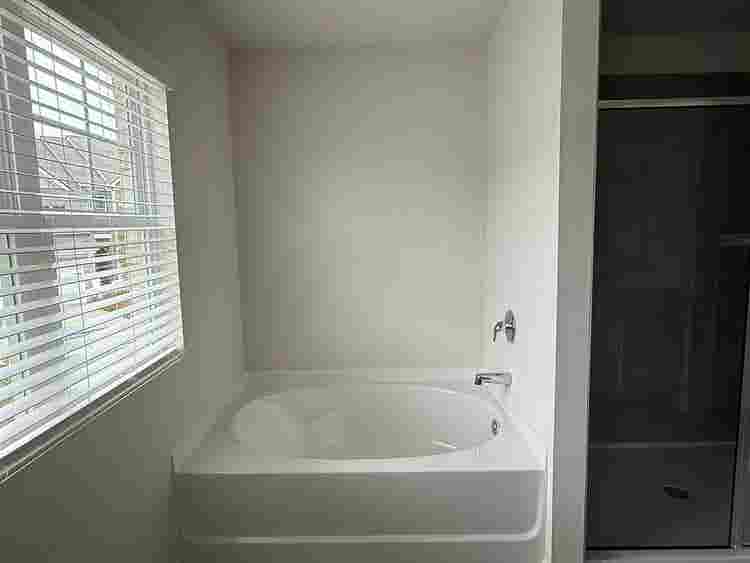 4 BR in Buford