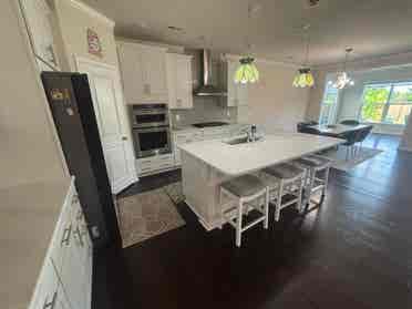 5 BR in Holly Springs