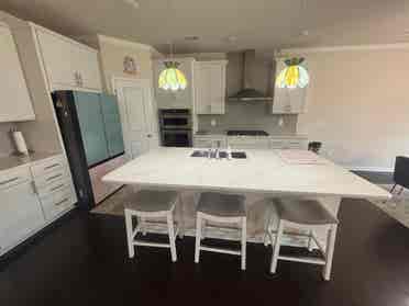 5 BR in Holly Springs