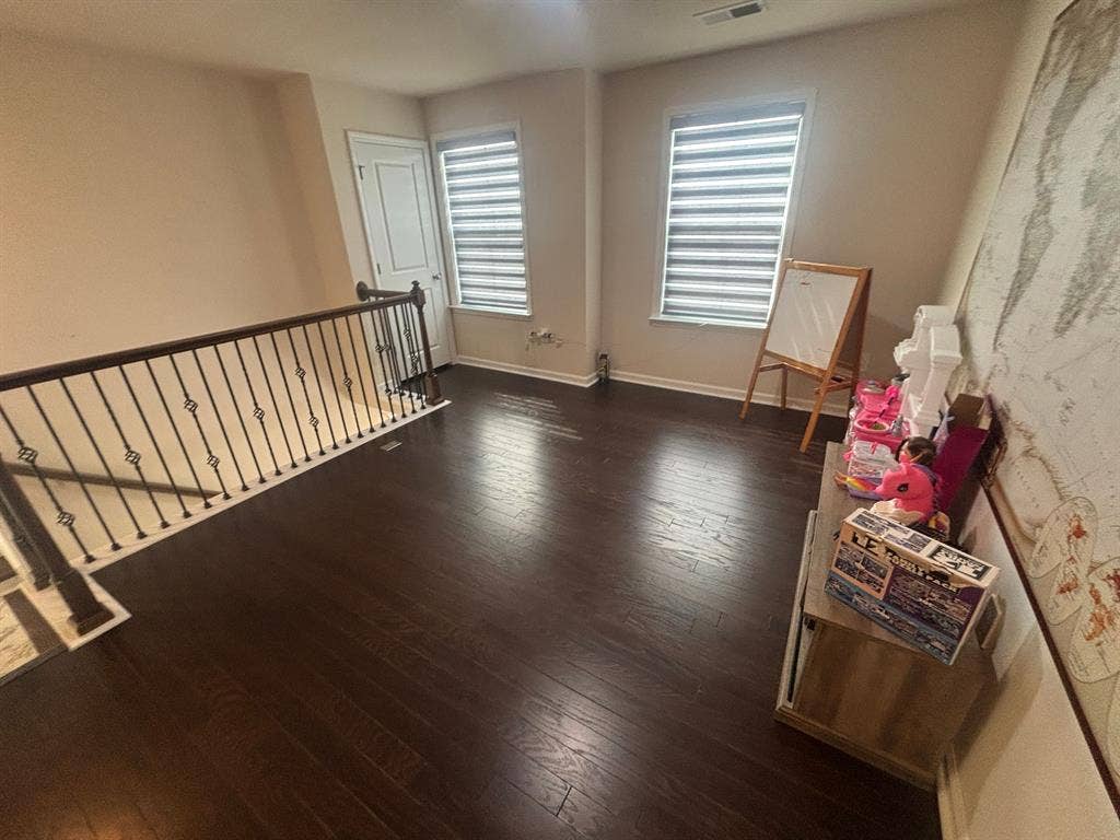 5 BR in Holly Springs