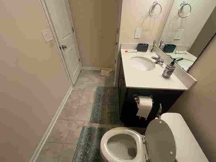 5 BR in Holly Springs