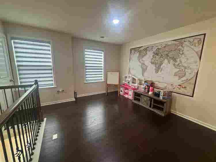 5 BR in Holly Springs
