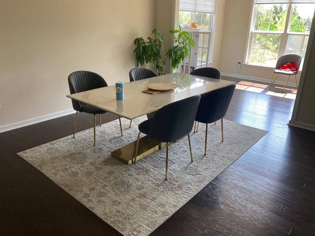 5 BR in Holly Springs