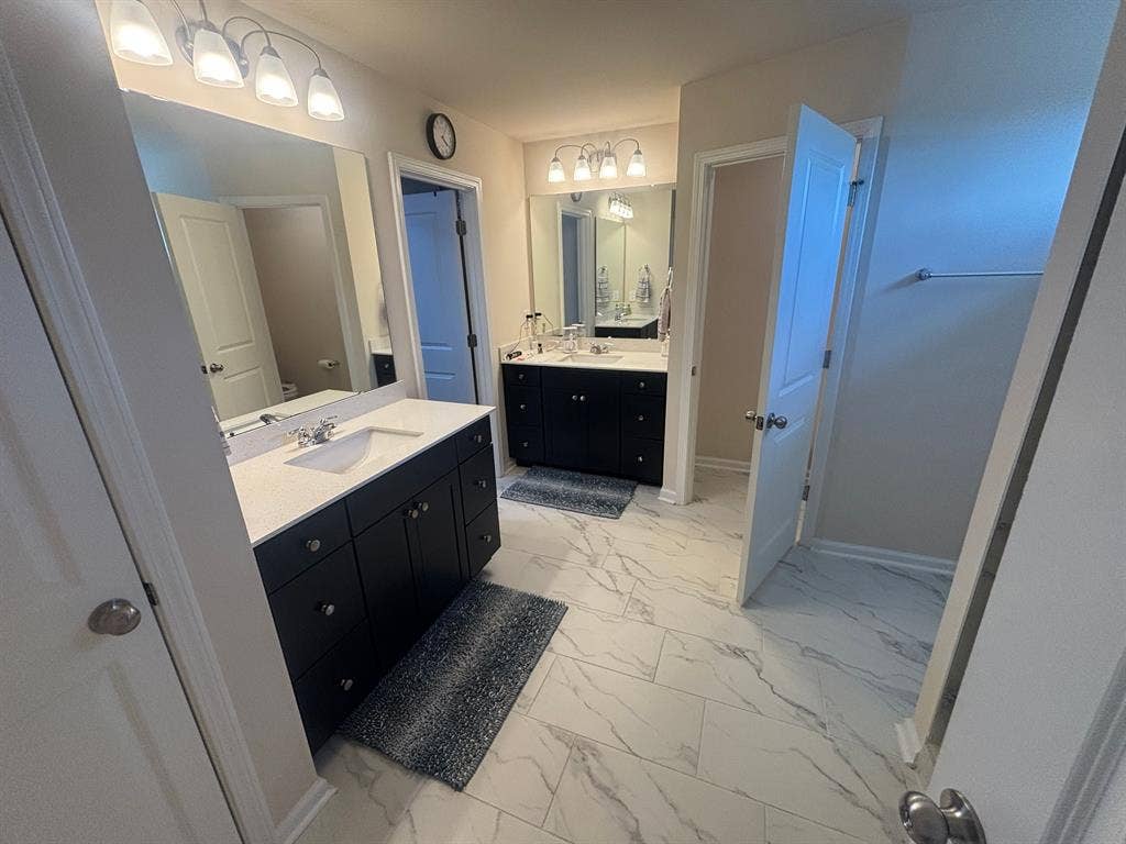 5 BR in Holly Springs