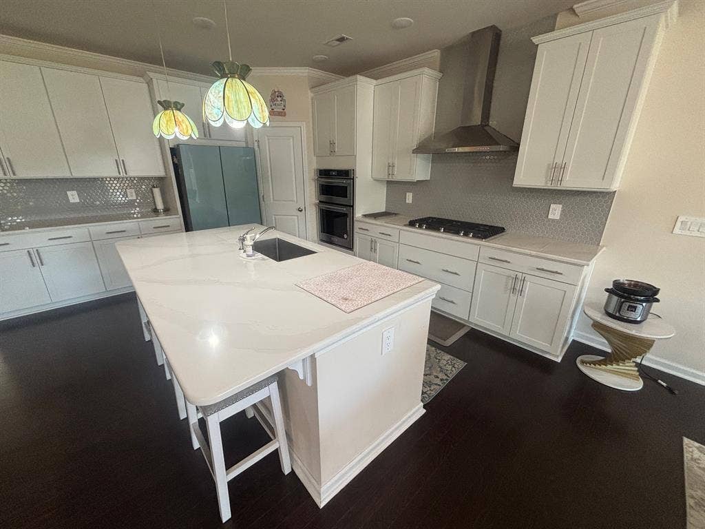 5 BR in Holly Springs